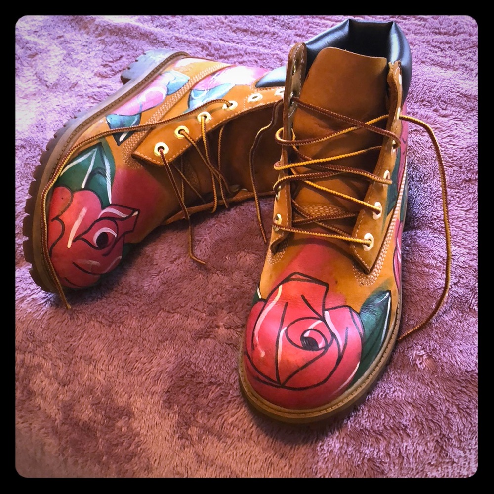 Custom Timberlands✨ - Picture 2 of 2